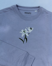 Load image into Gallery viewer, Lily Crewnweck
